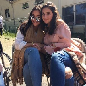 Meet your Posher, Talla